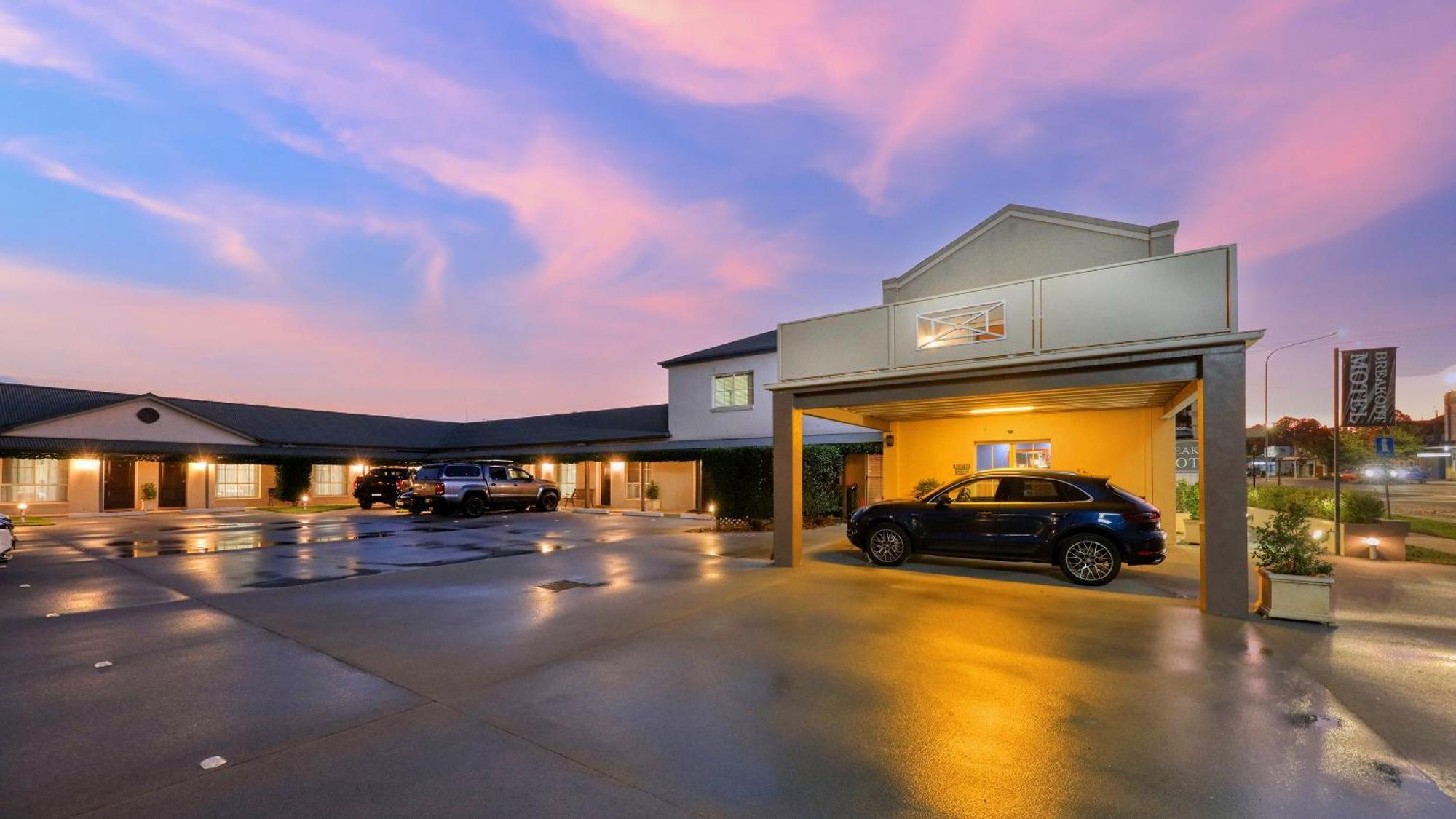 Breakout Motor Inn Cowra Buitenkant foto