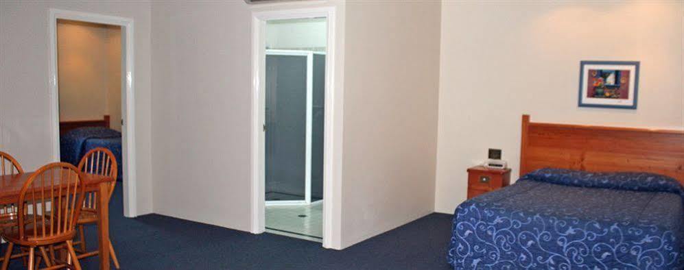 Breakout Motor Inn Cowra Buitenkant foto