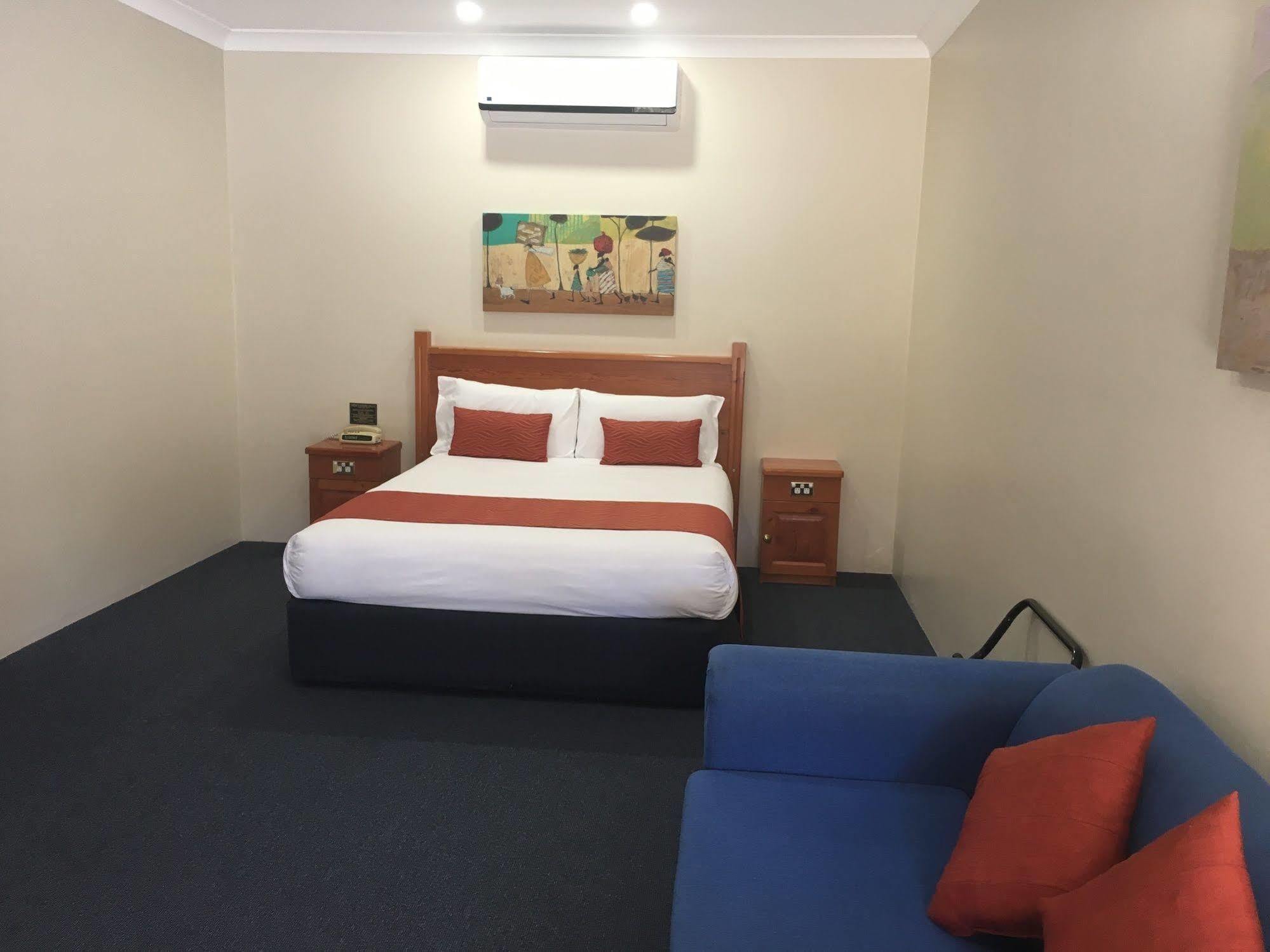 Breakout Motor Inn Cowra Buitenkant foto
